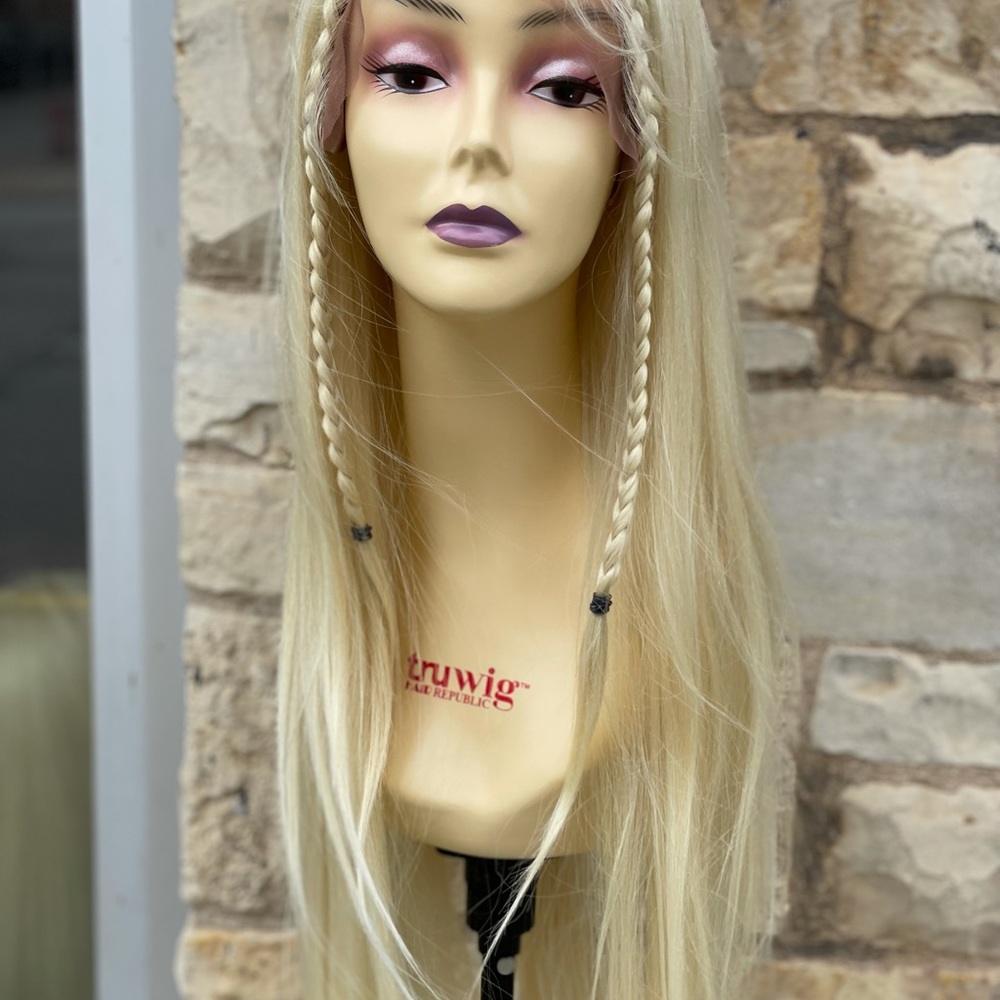 Long blonde Swisslace Wig 613 - Picture 3 of 10